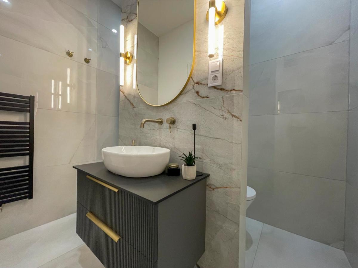 P431 Elitehost Luxury Apartment Budapest Bagian luar foto